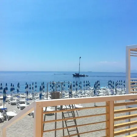 Stella Marina فندق 4*